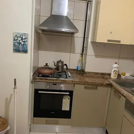 Lovely 2-bedroom With Pool, Near Restaurants. Apartman Büyükçekmece