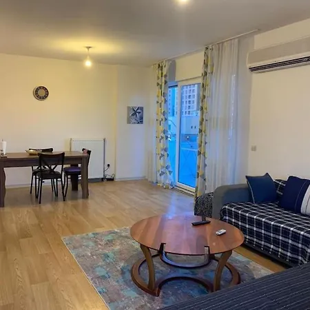 公寓 Lovely 2-bedroom With Pool, Near Restaurants.