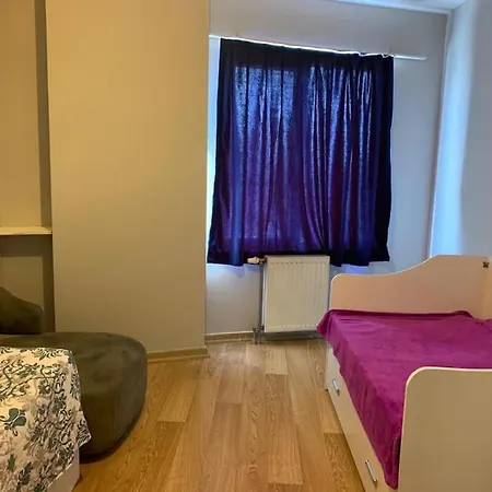Lovely 2-bedroom With Pool, Near Restaurants. * 布尤切克梅奇